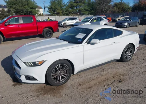2016 Ford Mustang Ecoboost z USA, uszkodzony, nr VIN 1FA6P8TH8G5201721